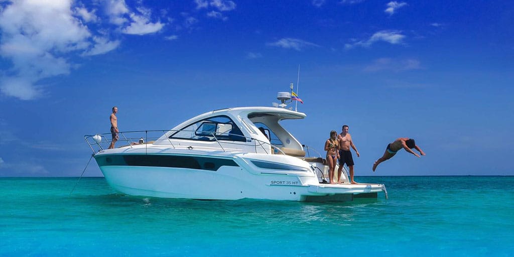 35 Foot Yacht