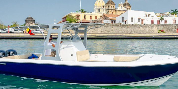 30 Foot Boat for Rent